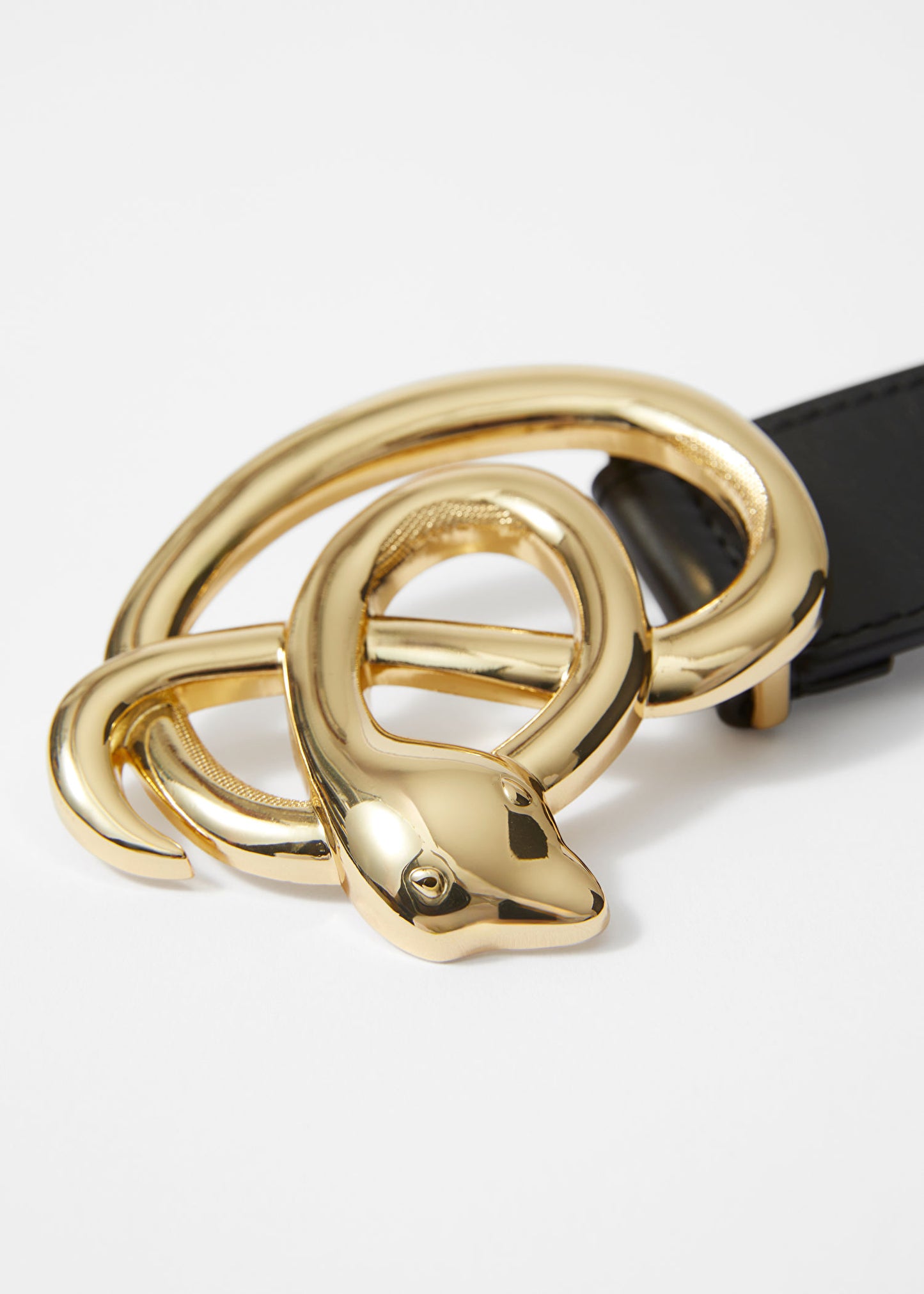 Sculptural Knot-Buckle Belt