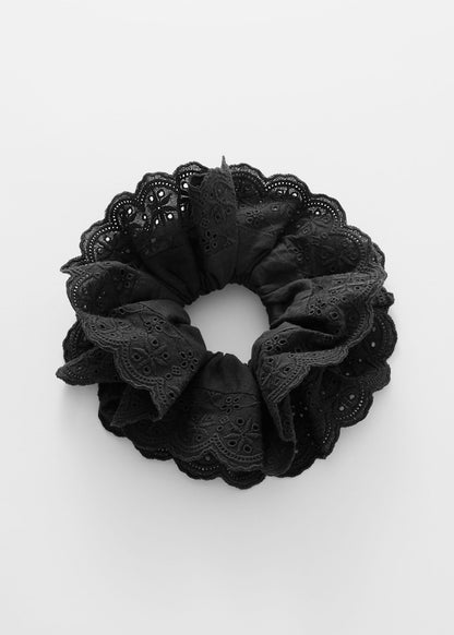 Broderie Anglaise Scrunchie