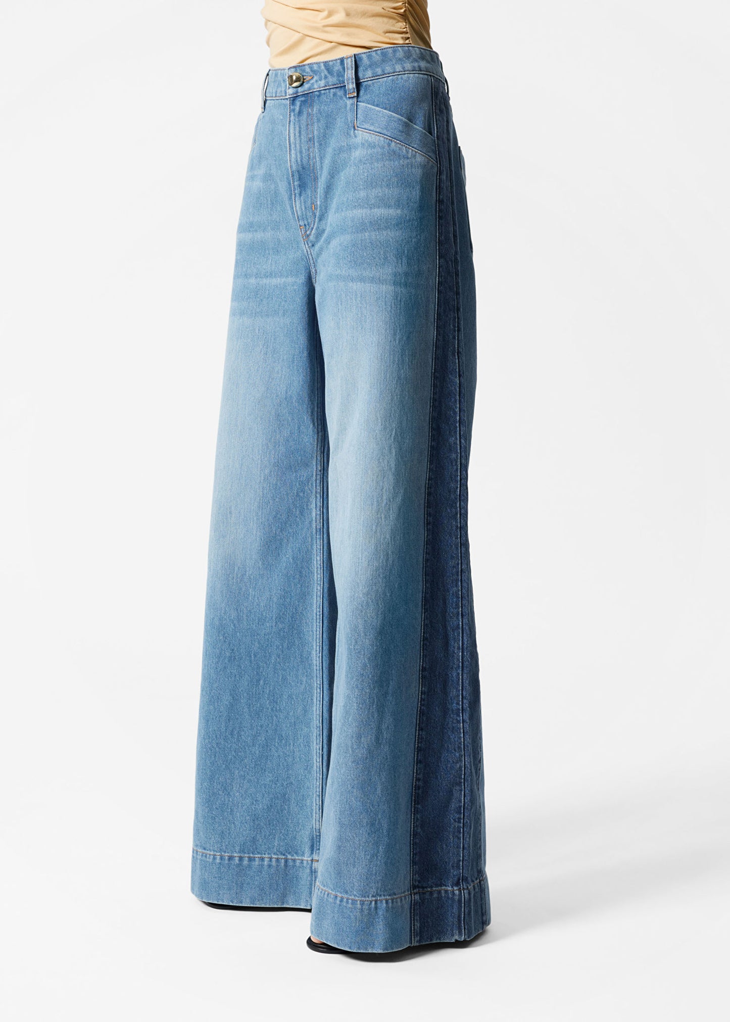 Long Wide-Leg Jeans