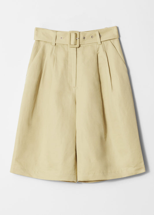 Pleated Bermuda Shorts