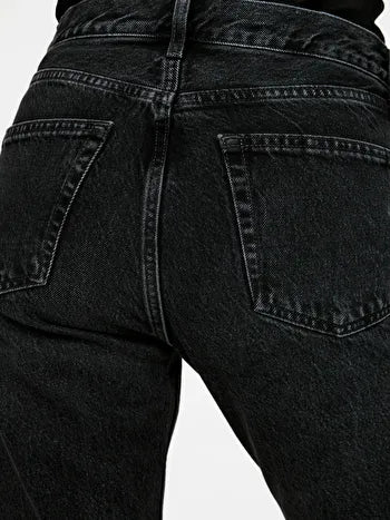 SNOW Slim Straight Jeans