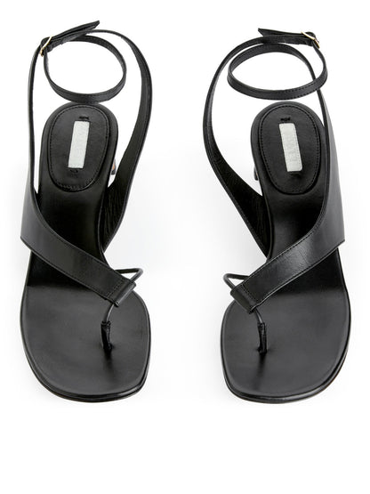 Leather strap sandals