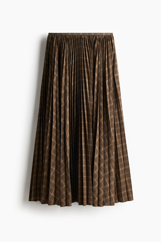 Pleated circular skirt