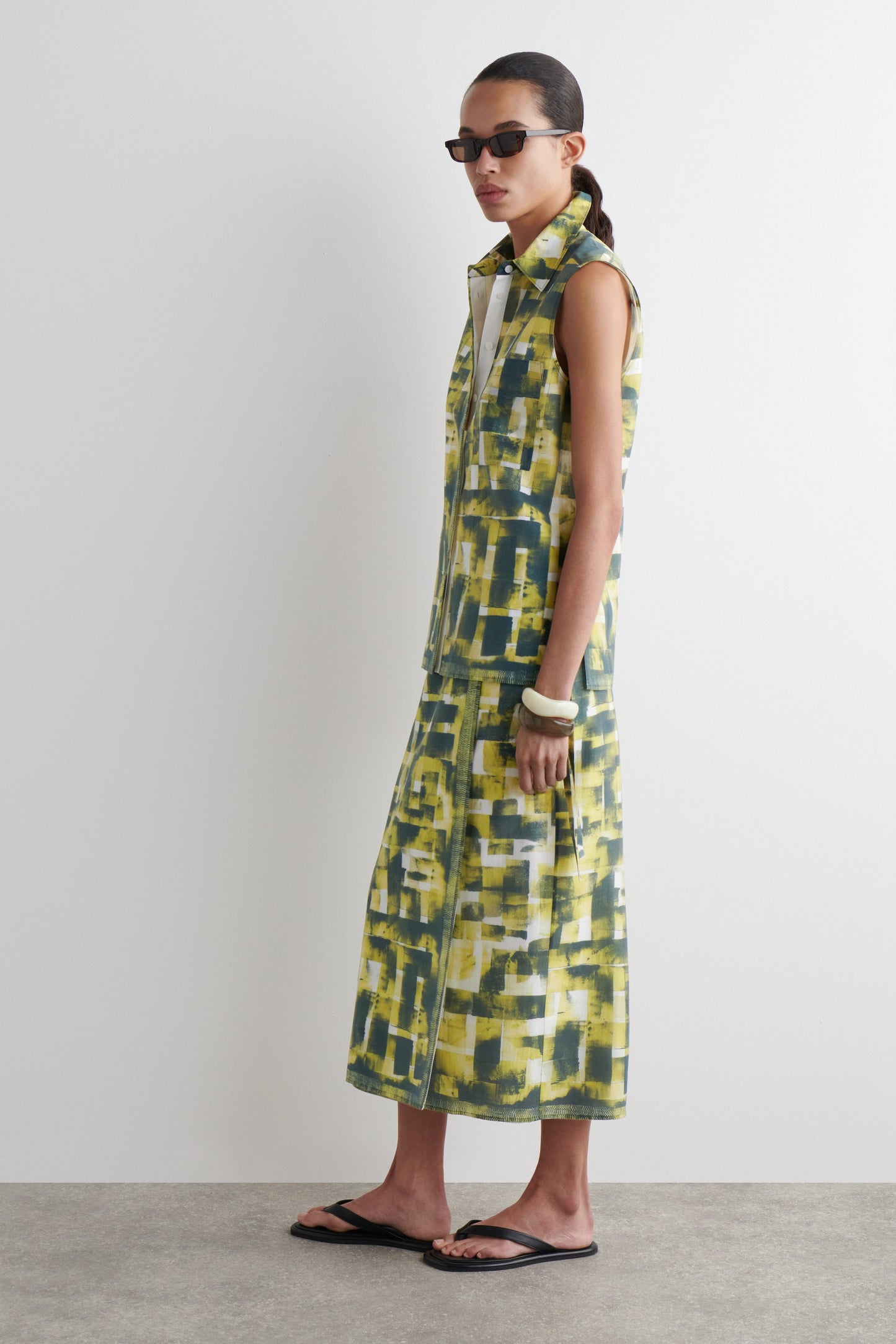 Printed Sleeveless Shirt