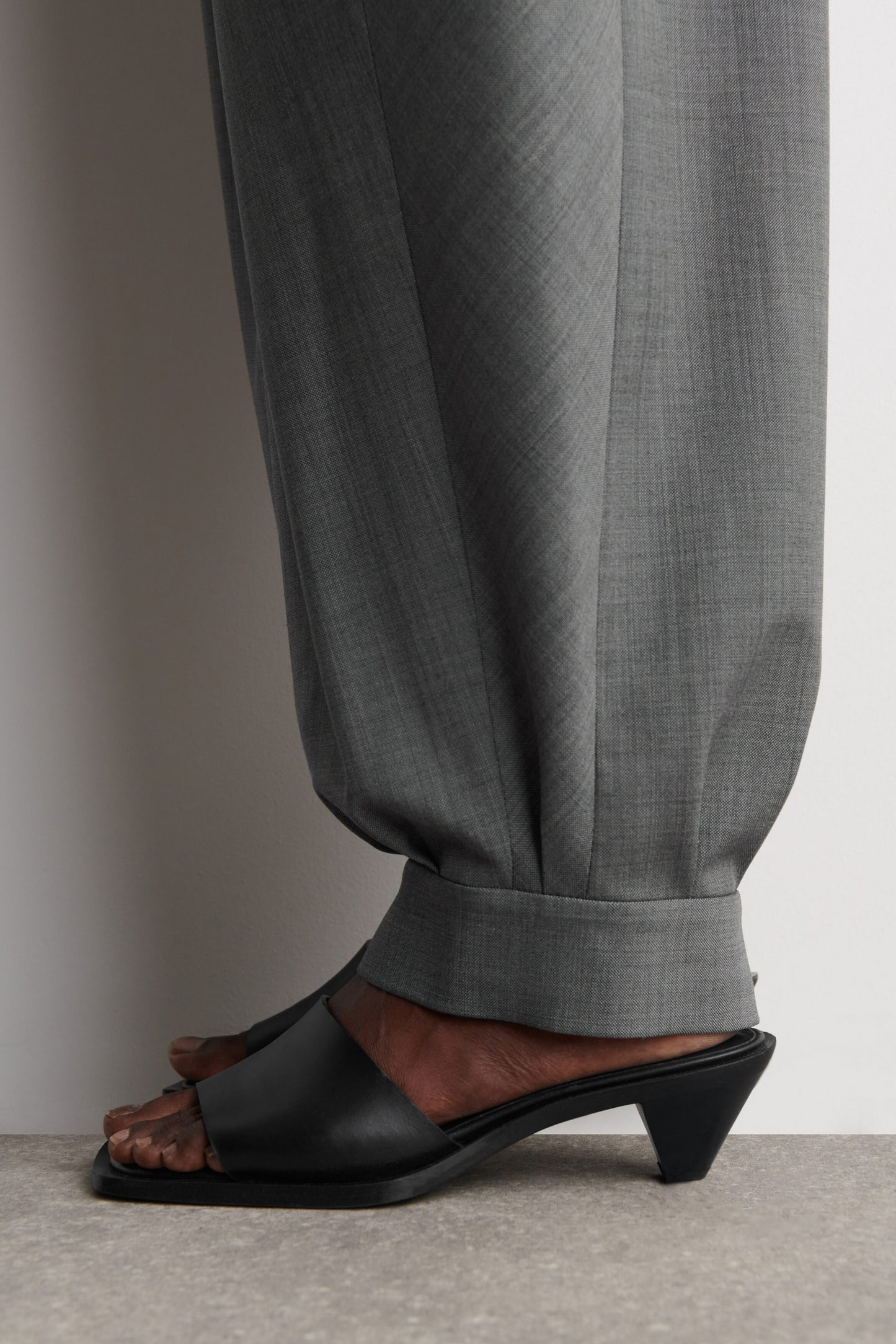 Pleated Wool-Blend Balloon-Leg Trousers