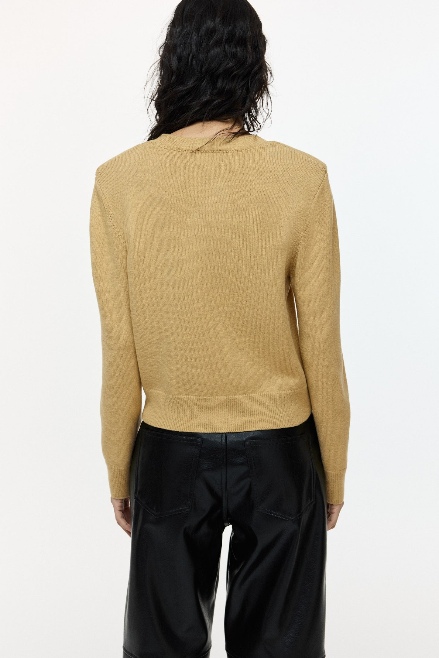 Shoulder-pad jumper