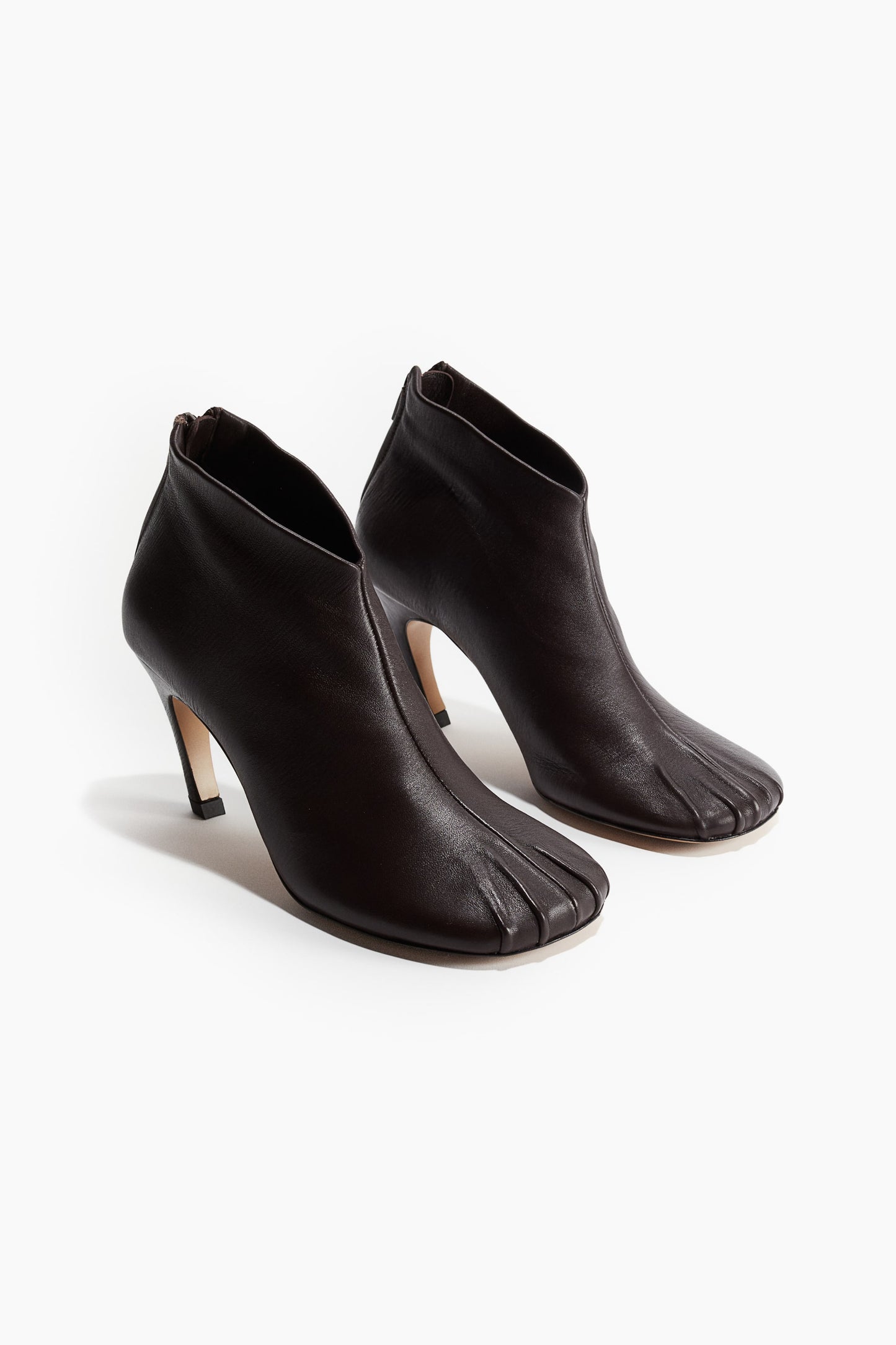 Pleat-detail heeled boots