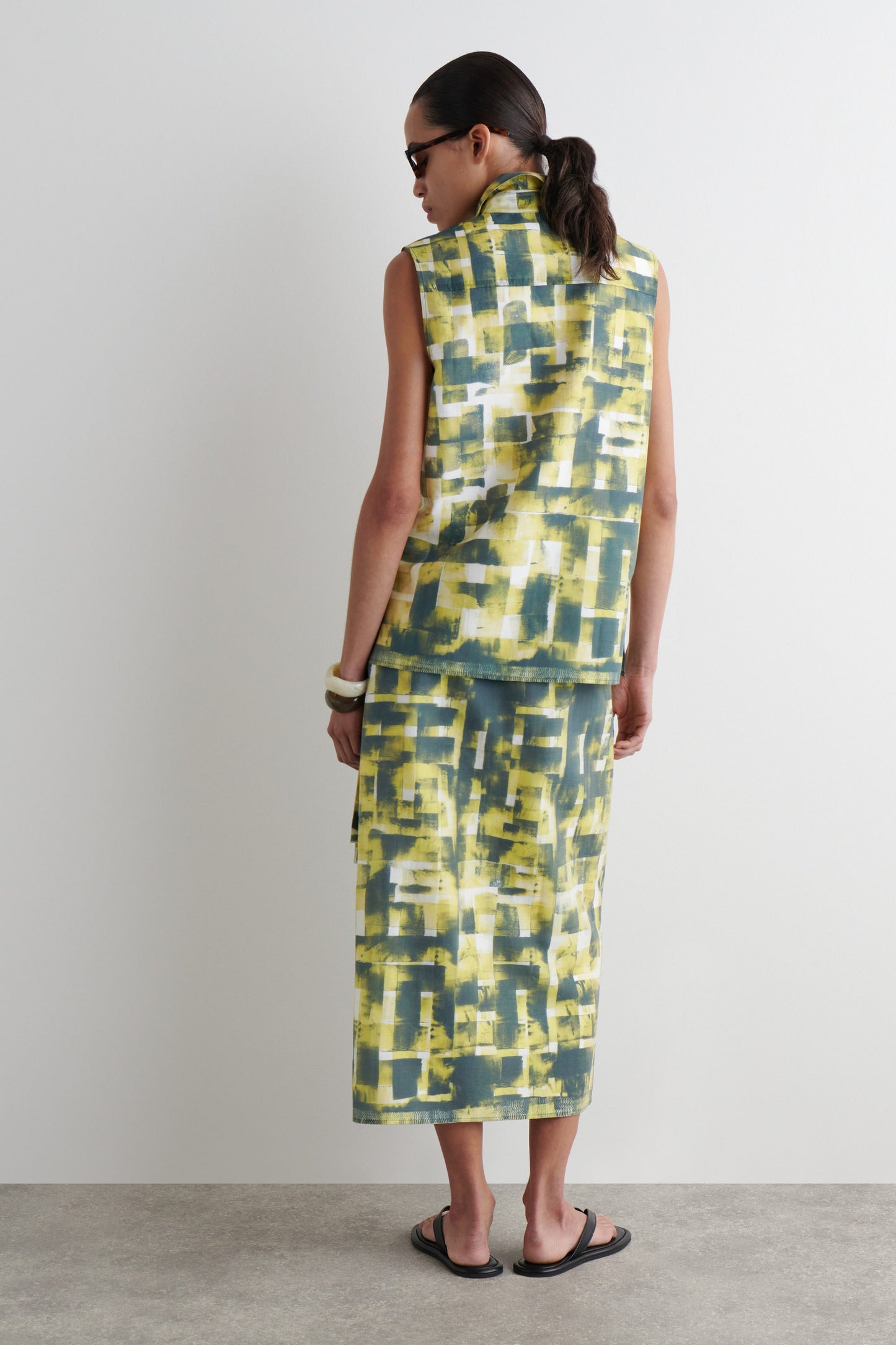 Printed Sleeveless Shirt