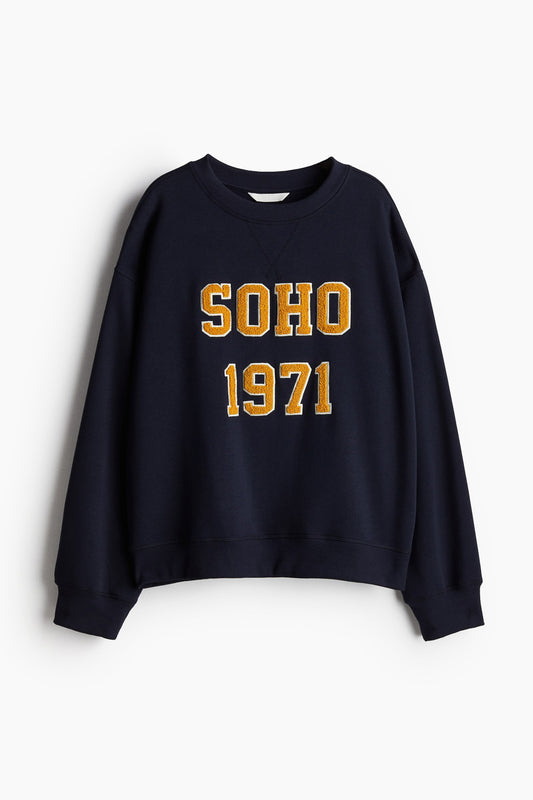 Sweatshirt