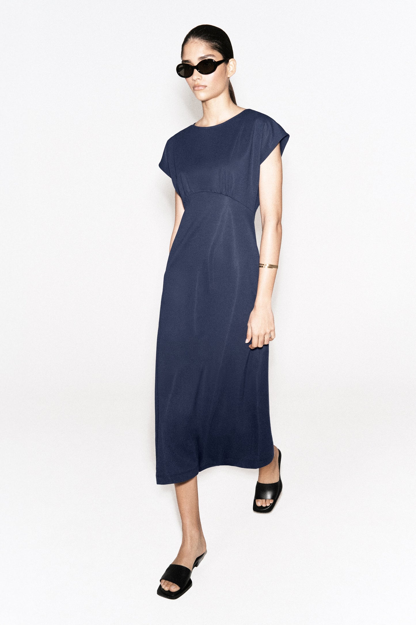 Sculpted Gathered Jersey Midi Dress