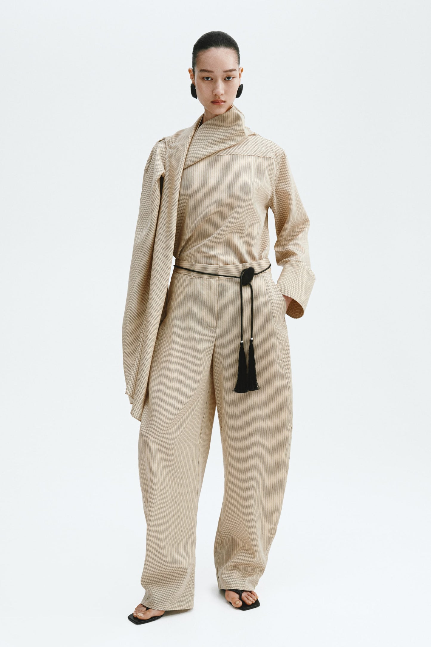 Linen-blend barrel trousers