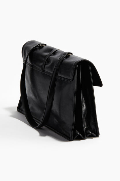 Charm-detail handbag