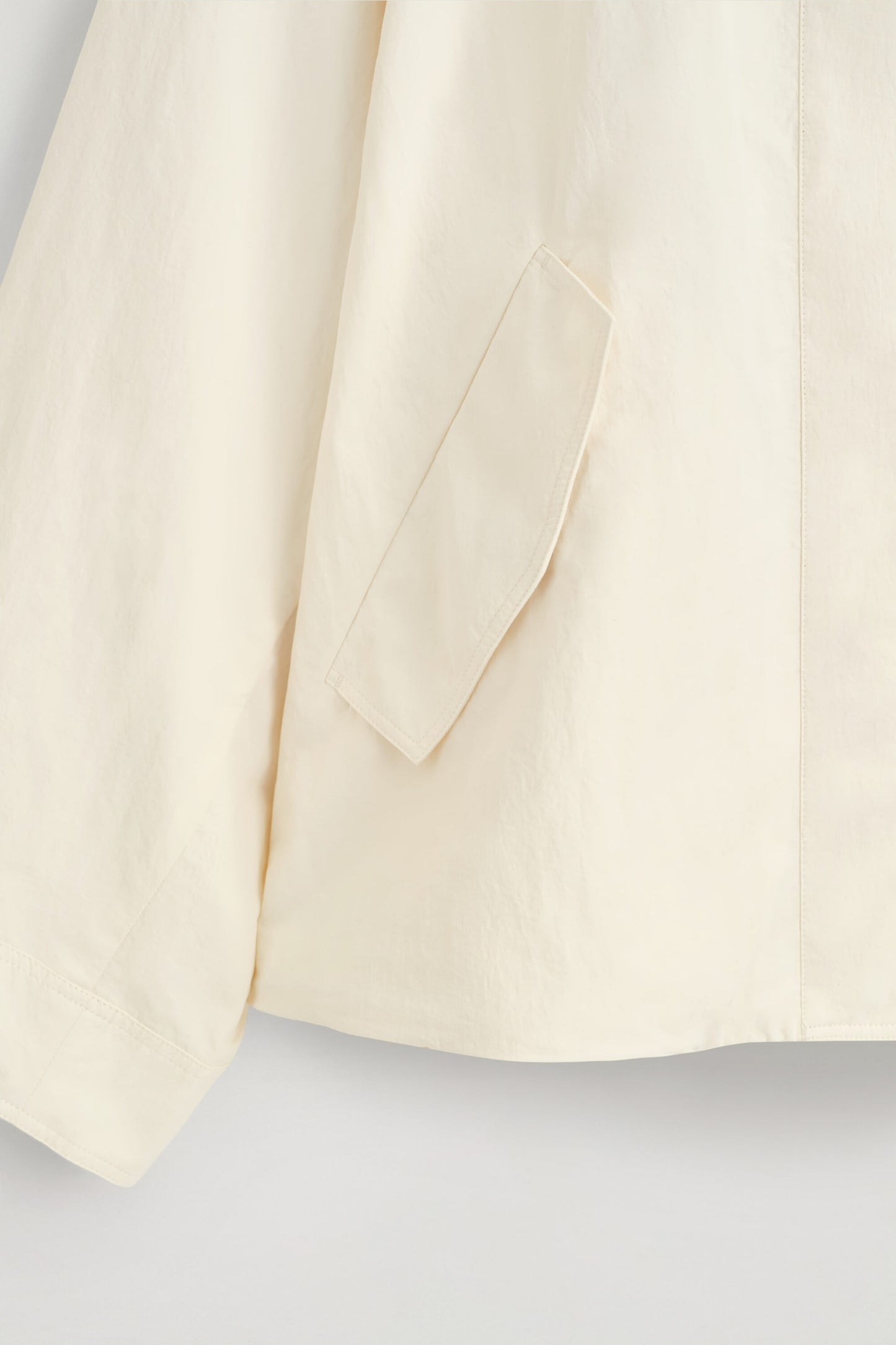 Nylon Funnle-Neck Jacket