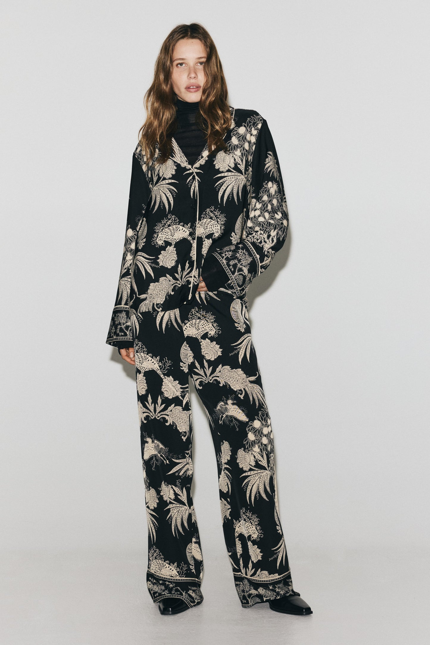 Printed pull-on trousers