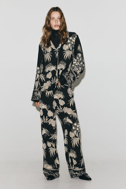 Printed pull-on trousers