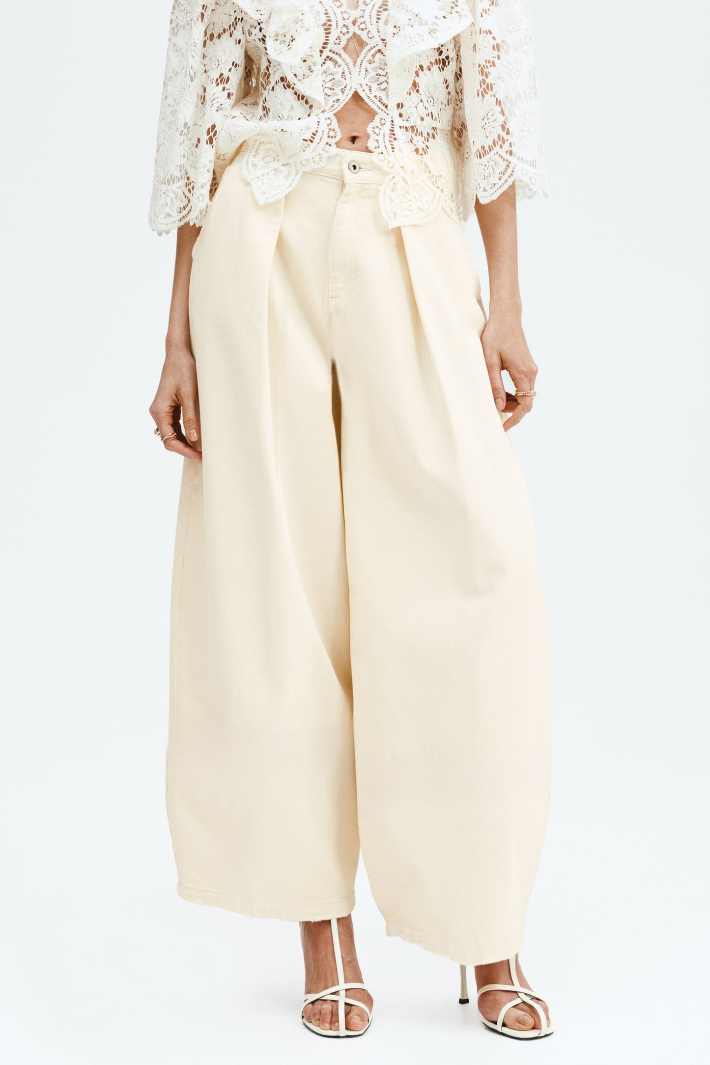 Barrel Leg Regular Waist Jeans
