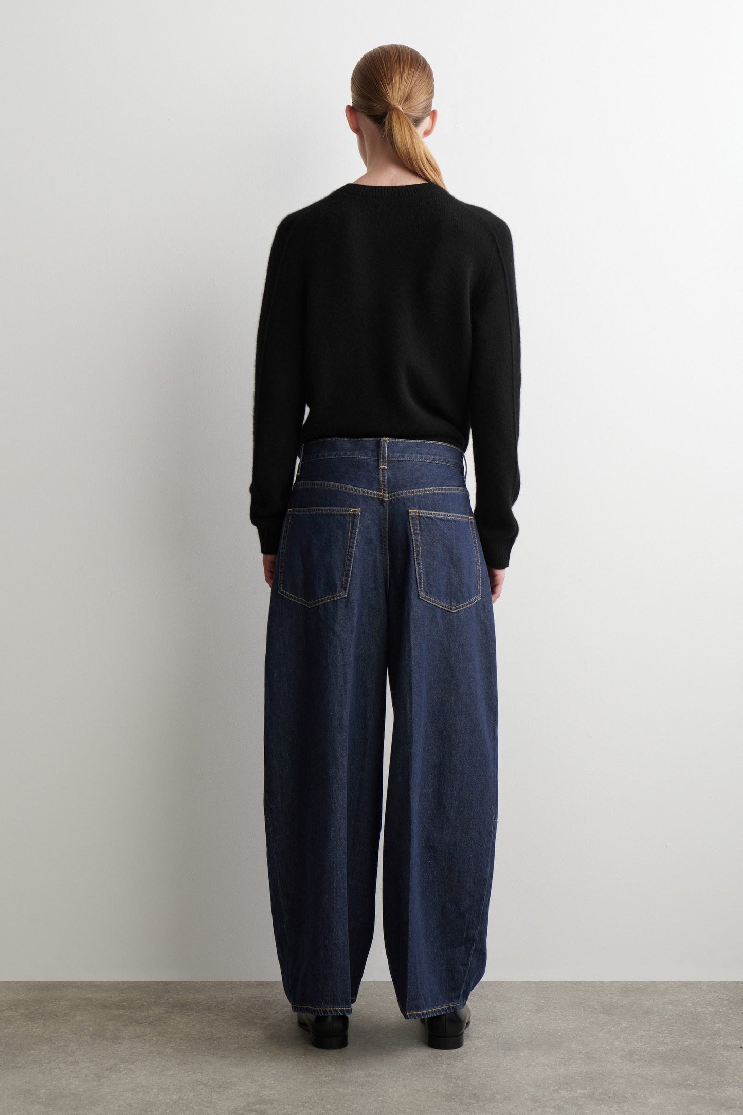 Twine Barrel-Leg Jeans
