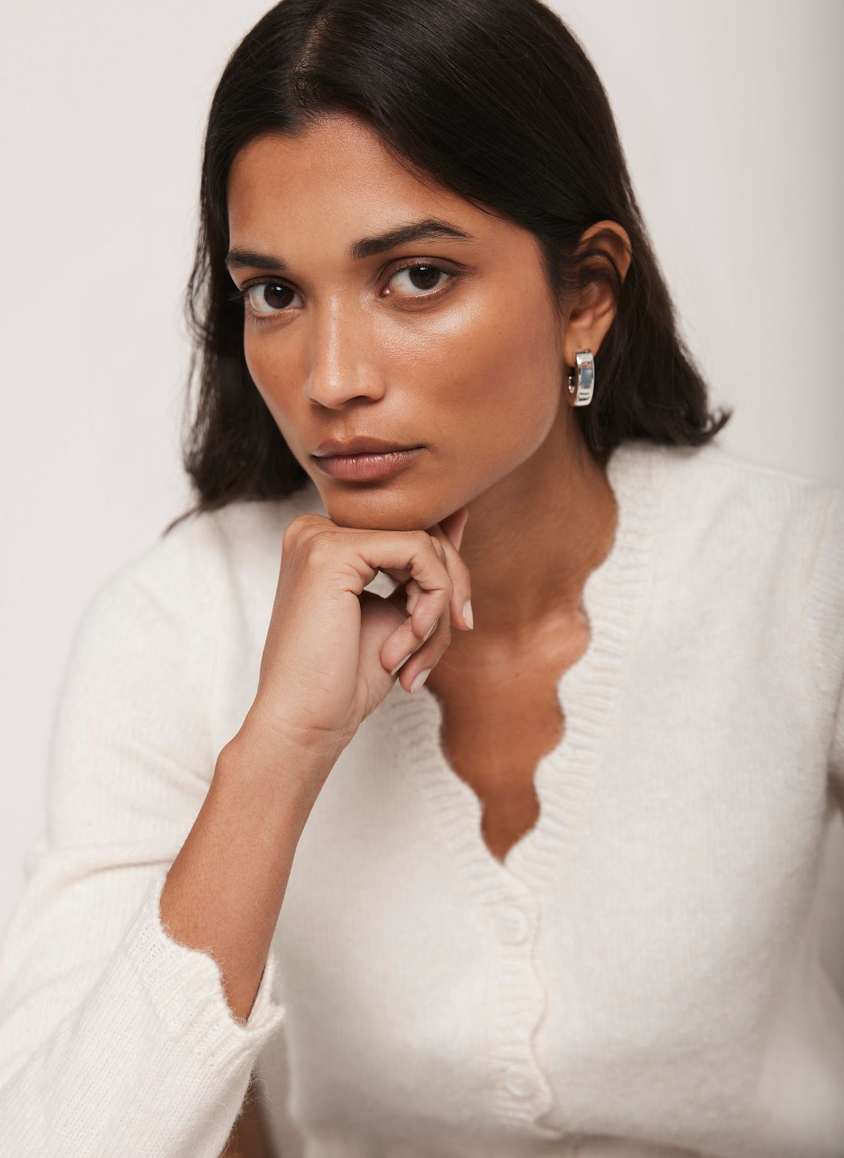 Cream Scallop Trim Cardigan