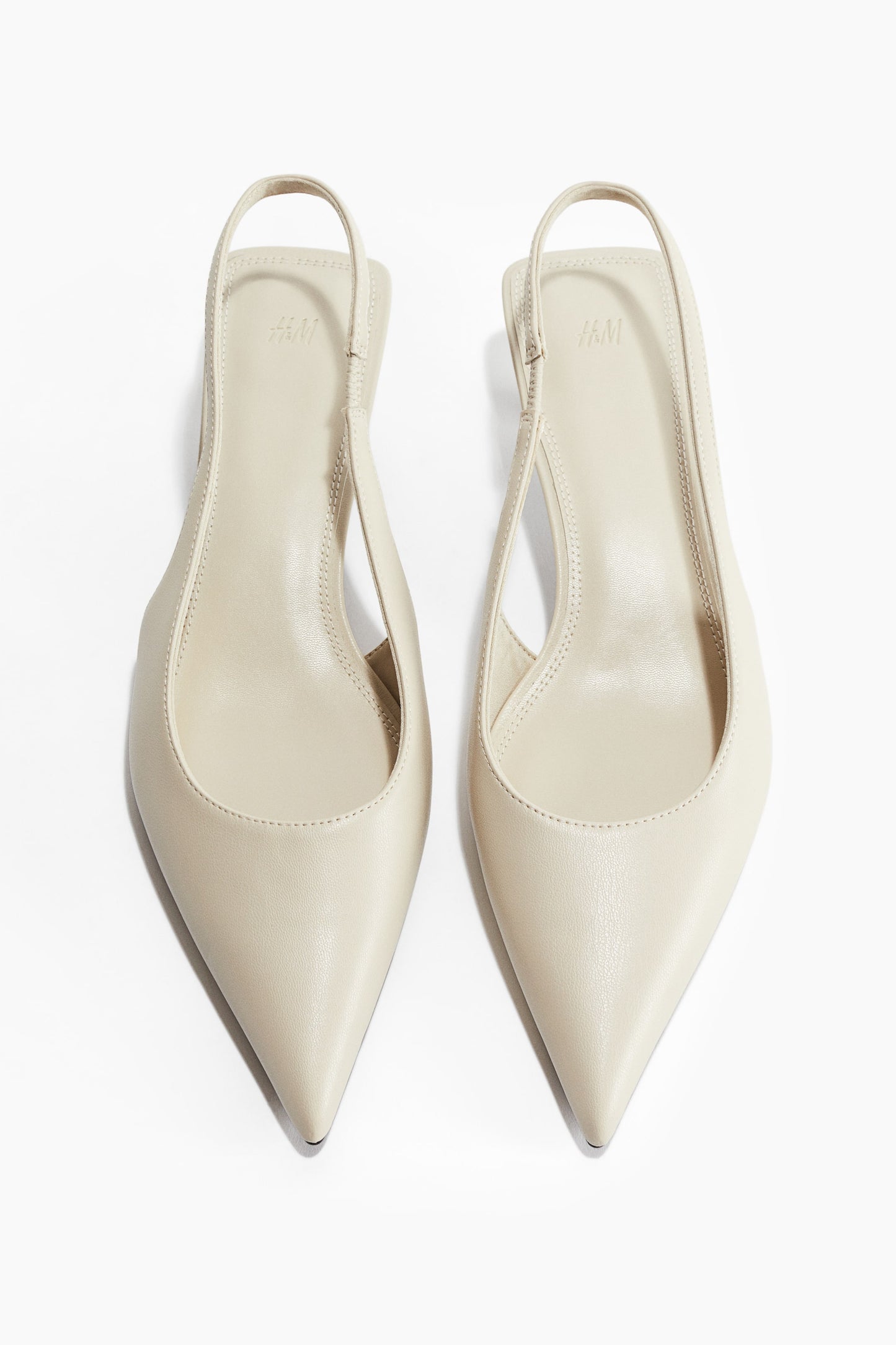 Kitten-heeled pointed slingbacks