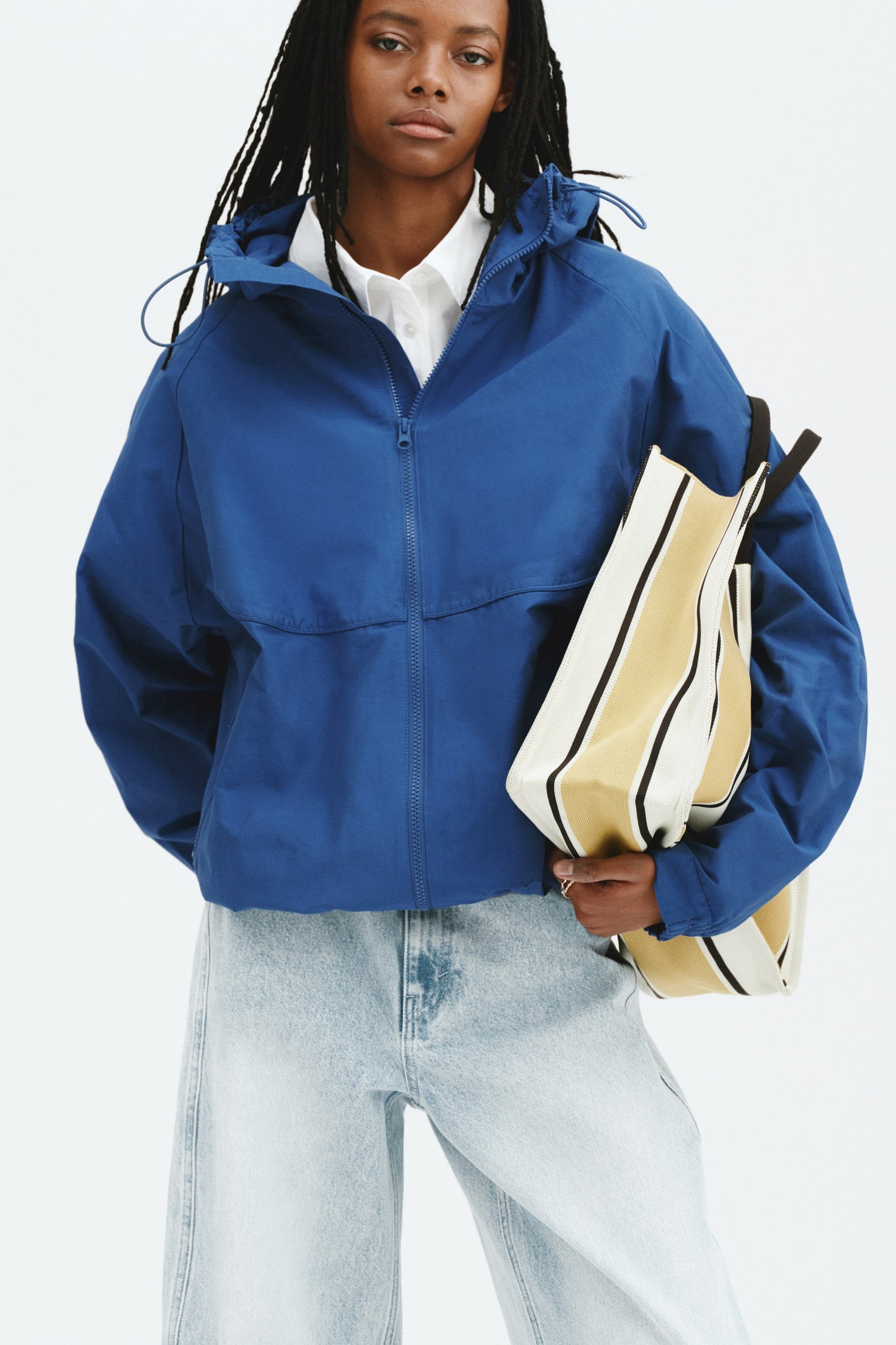 Hooded windbreaker