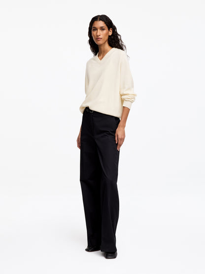 Relaxed Cashmere V-Neck Jumper
