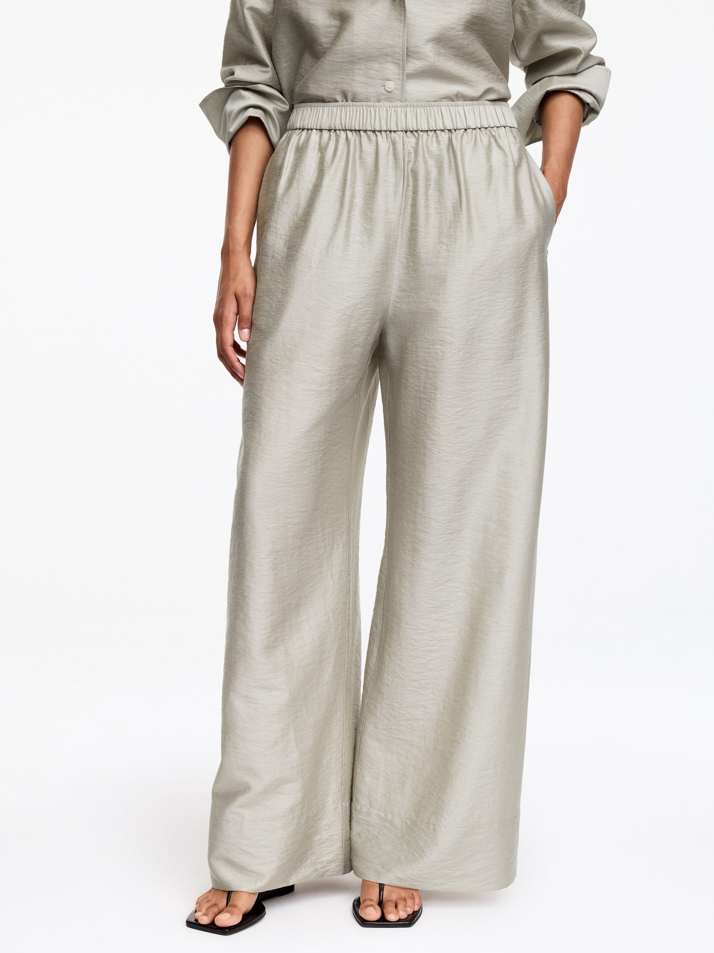 Relaxed Trousers