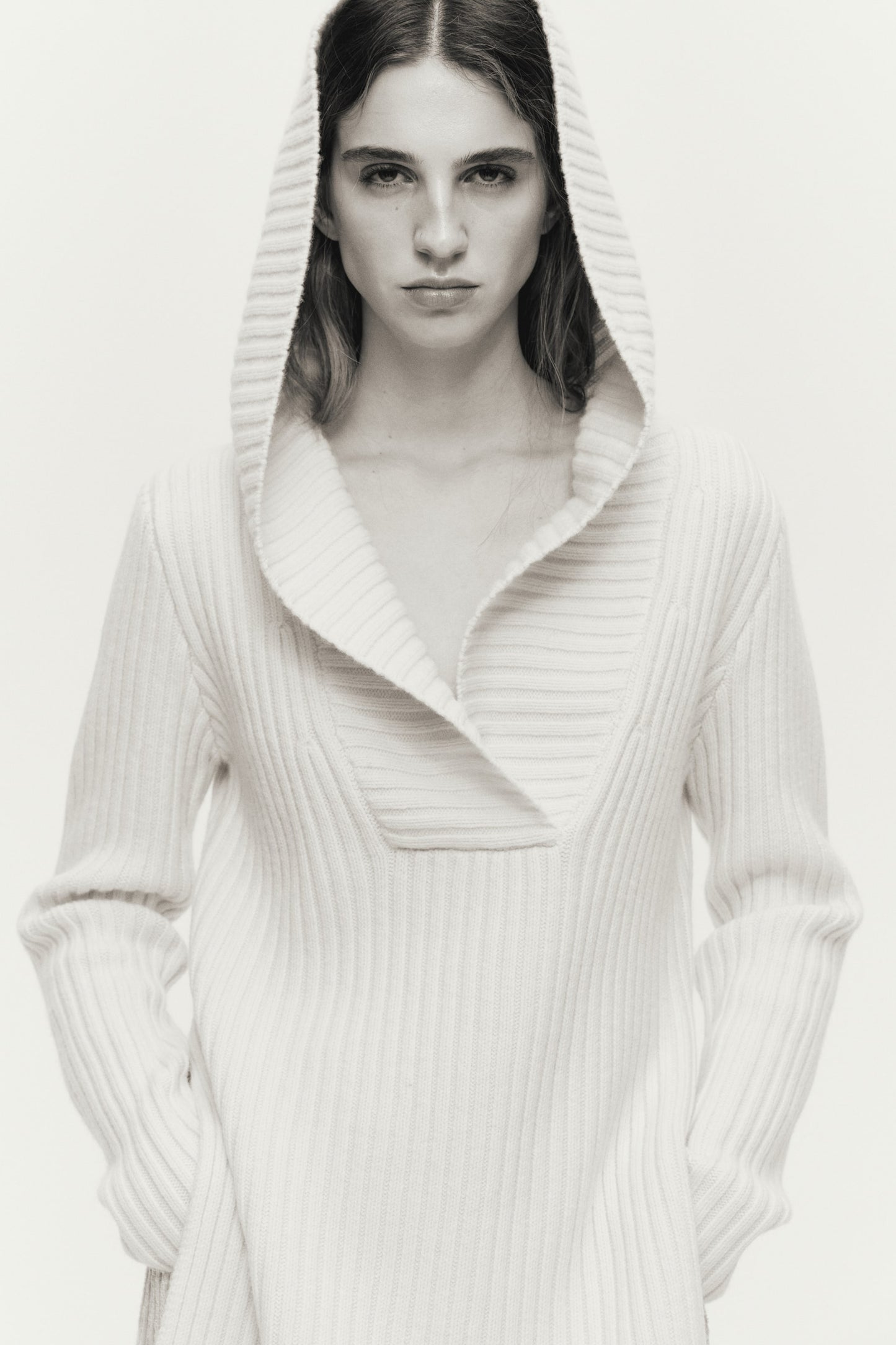 Hooded wool jumper