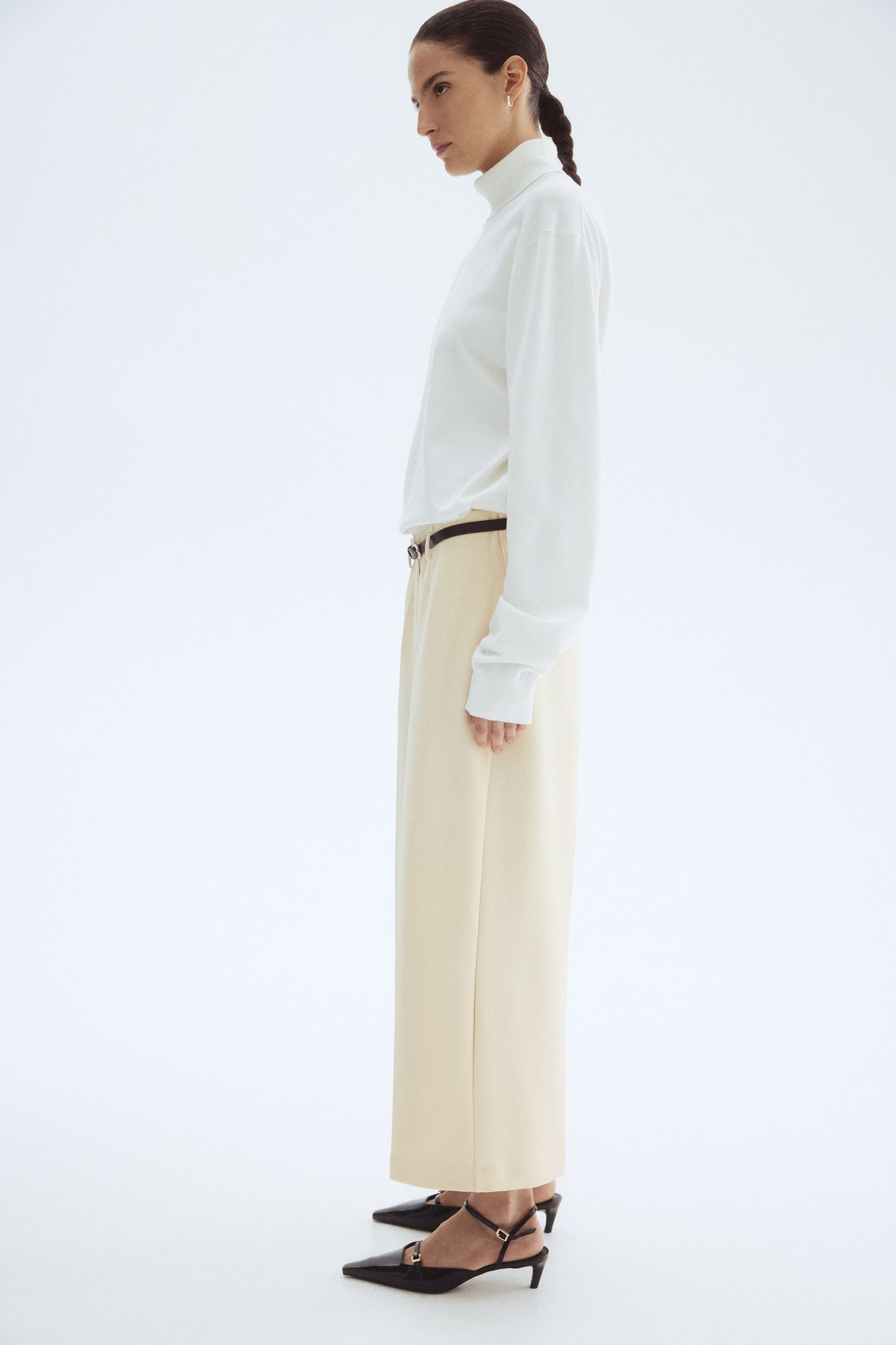 Belted ankle-length trousers