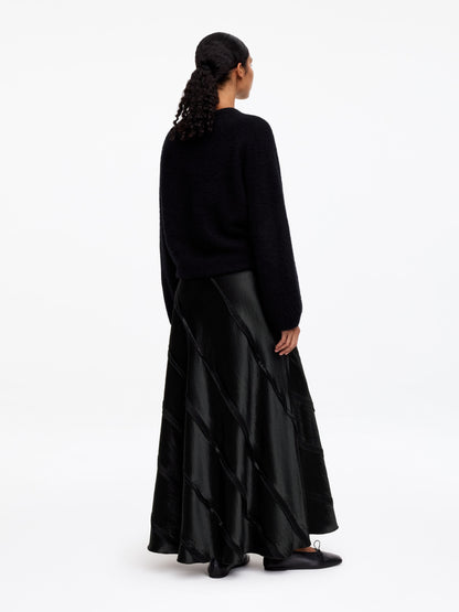 Fluid Skirt