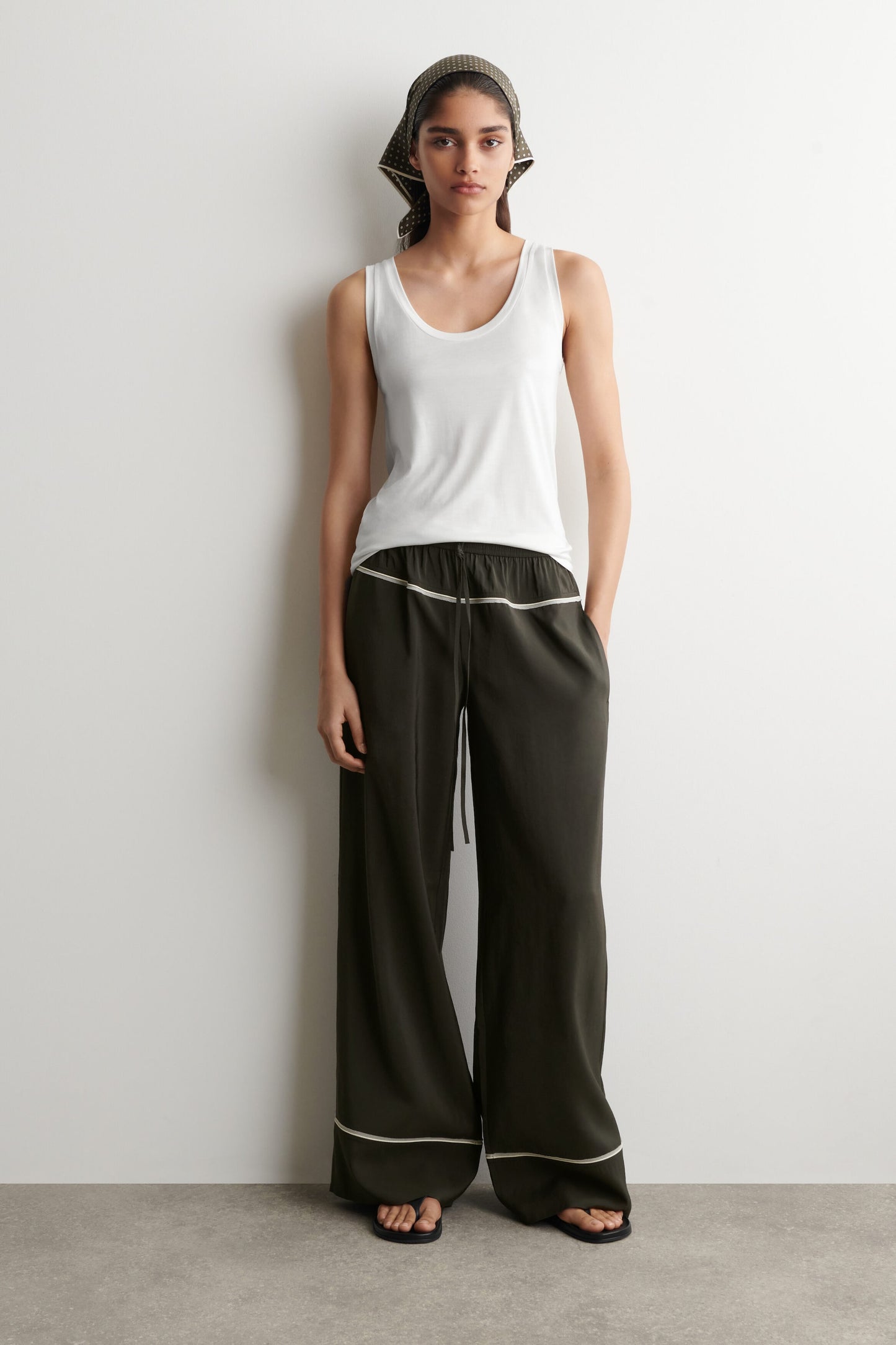 Contrast-piped straight-leg trousers