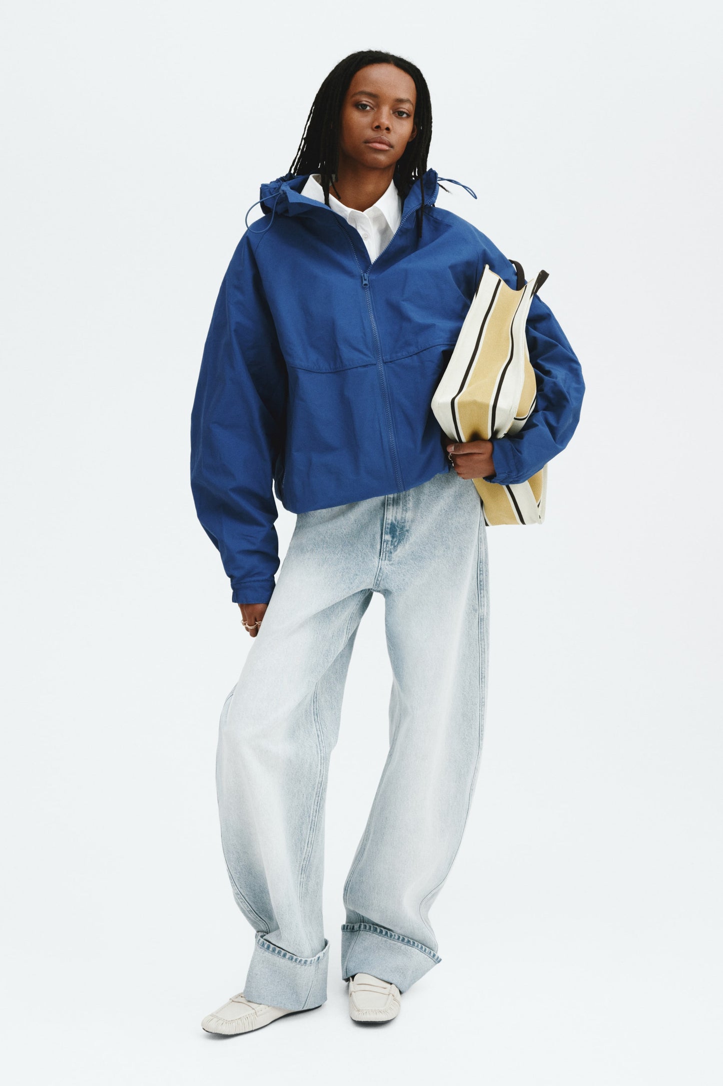 Hooded windbreaker