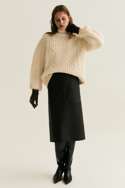 Cable-knit jumper