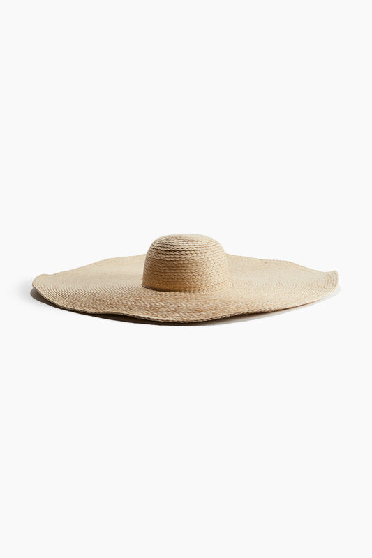 Wide-brim straw hat