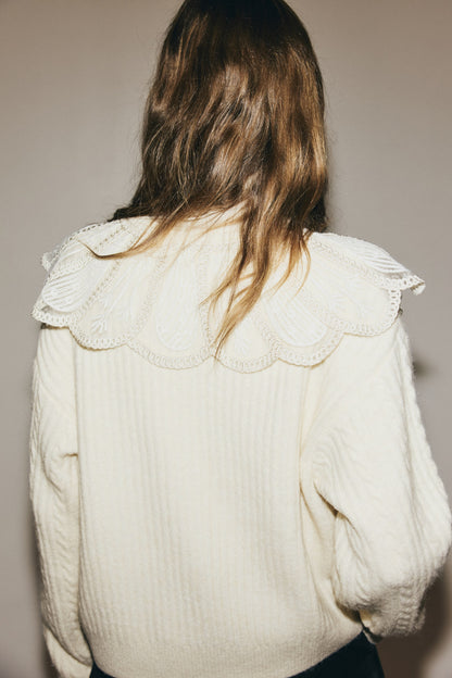 Lace-collared cardigan