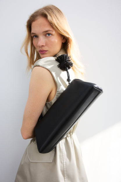 Pompom-detail shoulder bag
