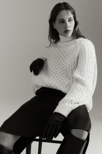 Cable-knit jumper