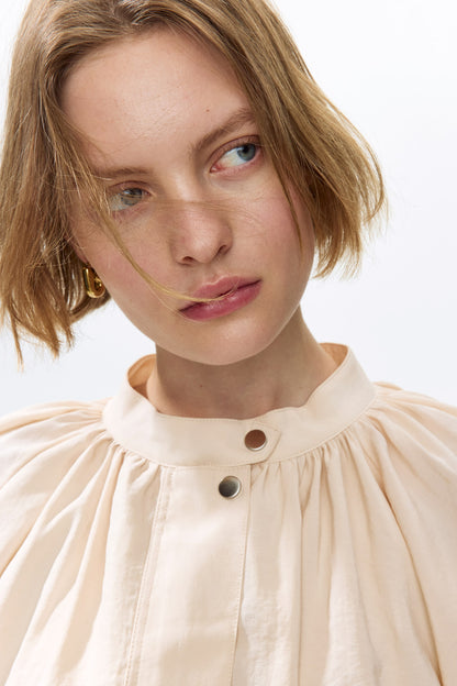 Balloon-sleeved modal jacket