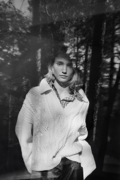 Cable-knit collared jumper