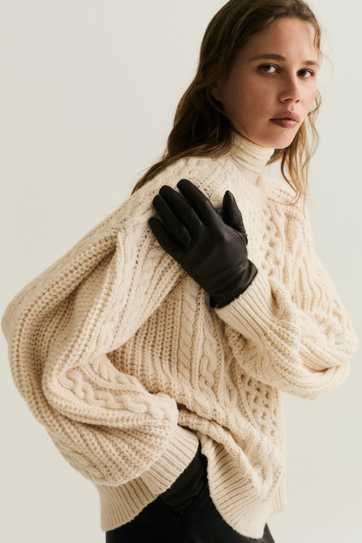 Cable-knit jumper