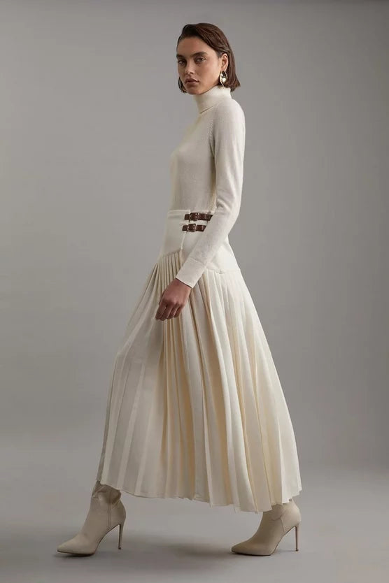 Tailored Crepe Pleated Buckle Detailed Maxi Skirt