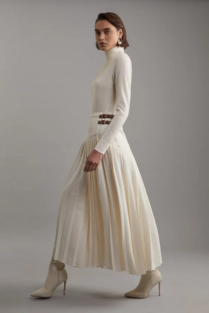Tailored Crepe Pleated Buckle Detailed Maxi Skirt