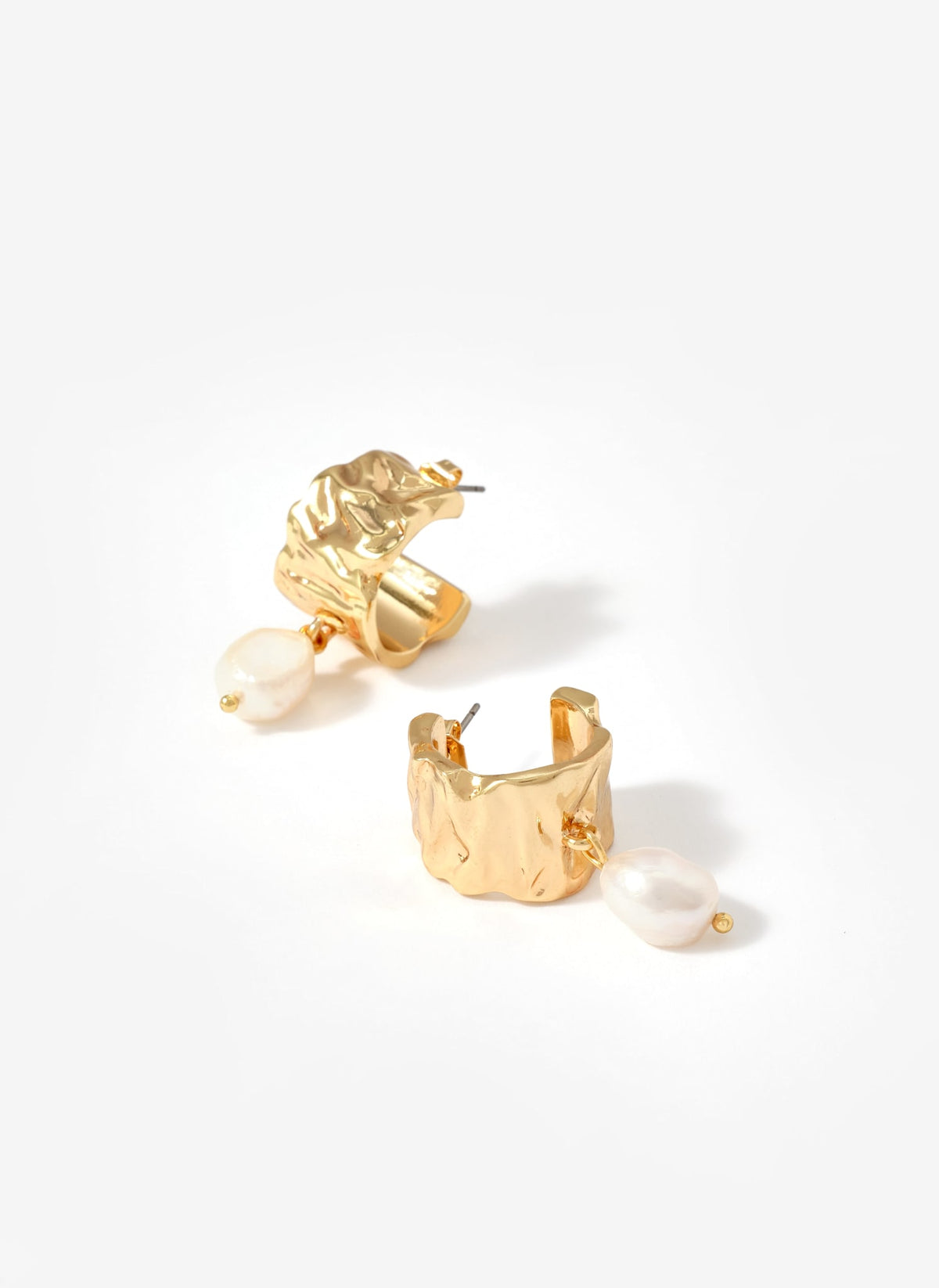 Gold Tone Textured Pearl Drop Earring