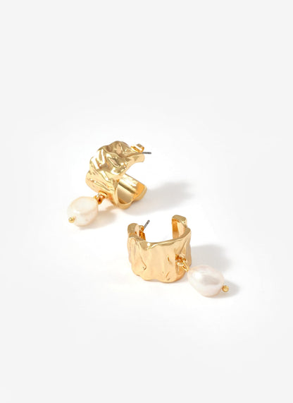 Gold Tone Textured Pearl Drop Earring