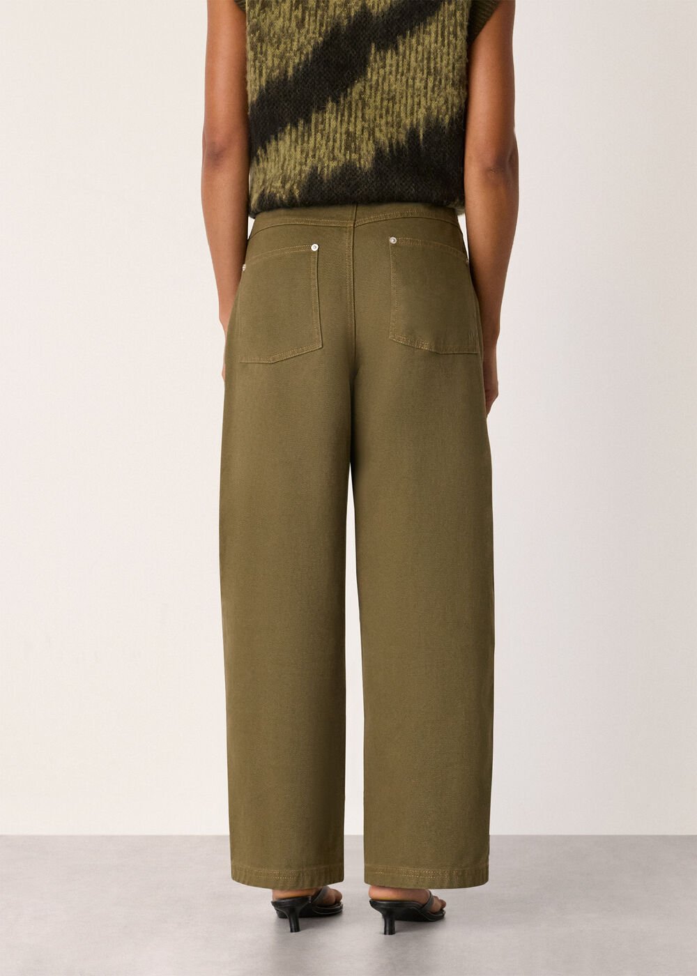 Khaki Barrel Mid Rise Trousers