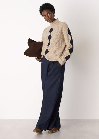 Ivory/Multi Diamond Cable Wool Detail Knit