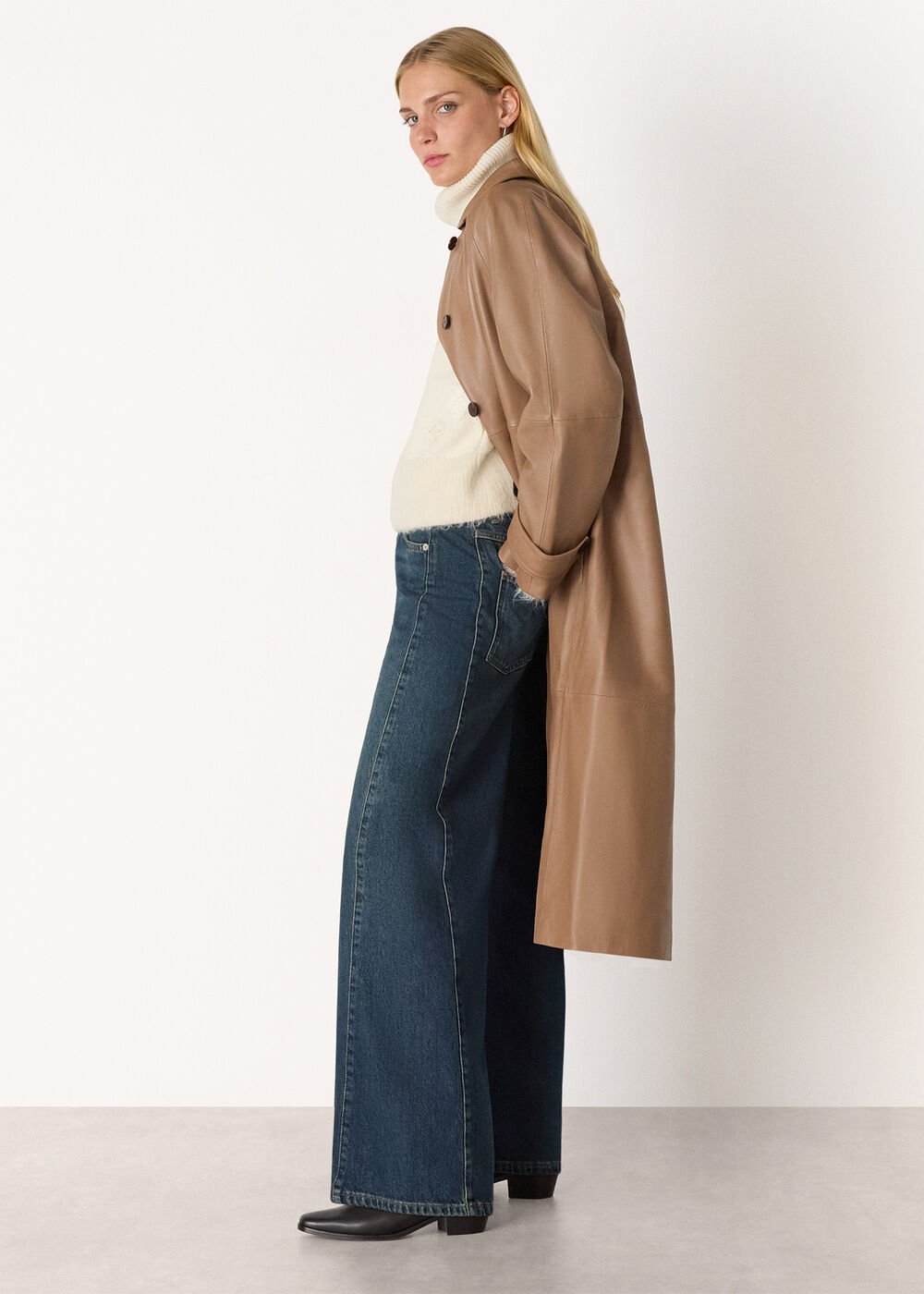 Dark Denim Panel Wide Leg Jean