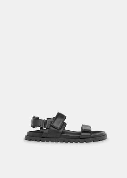 Sporty velcro sandals