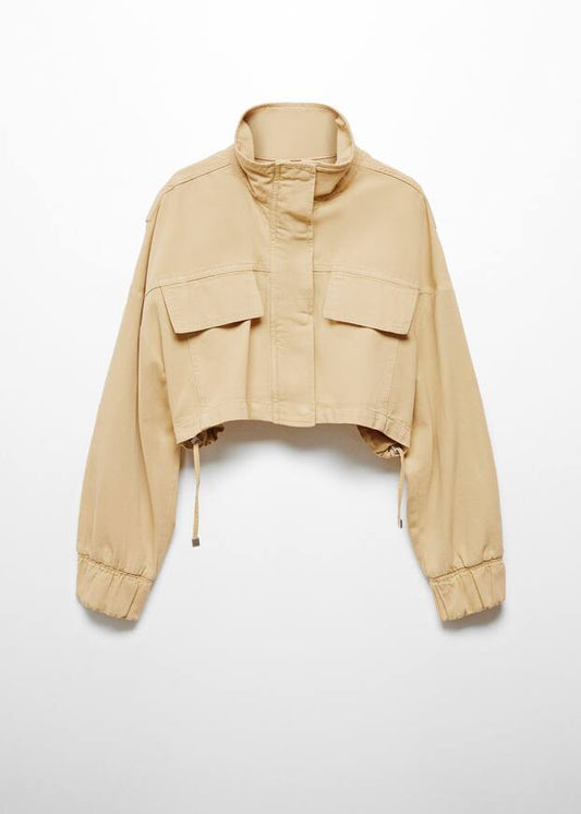 Cropped jacket with pockets