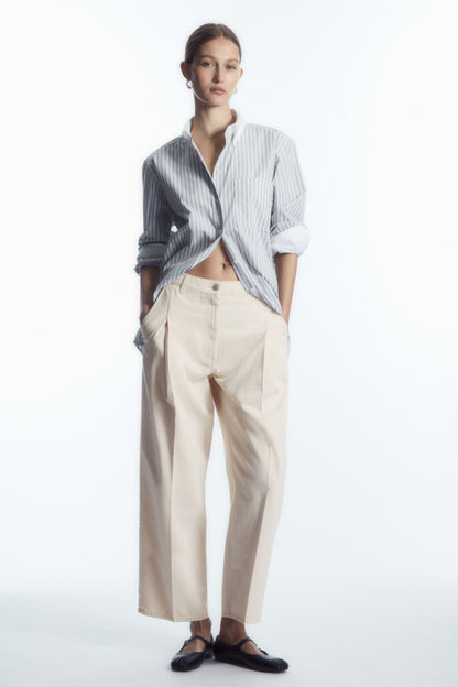 Pleated barrel-leg denim trousers