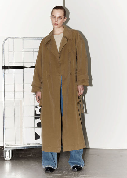 Flap-pocket trench coat